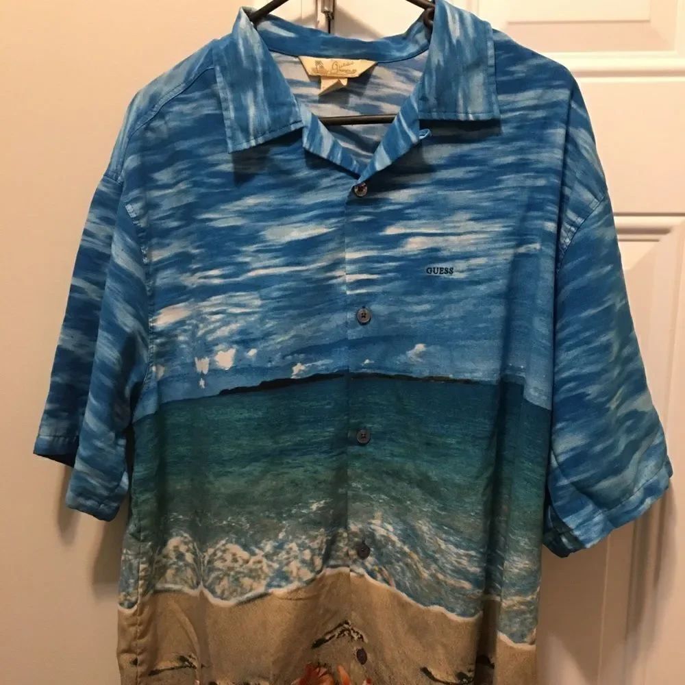 Vtg GUESS Tropical retro beach SS Hawaiian shirt